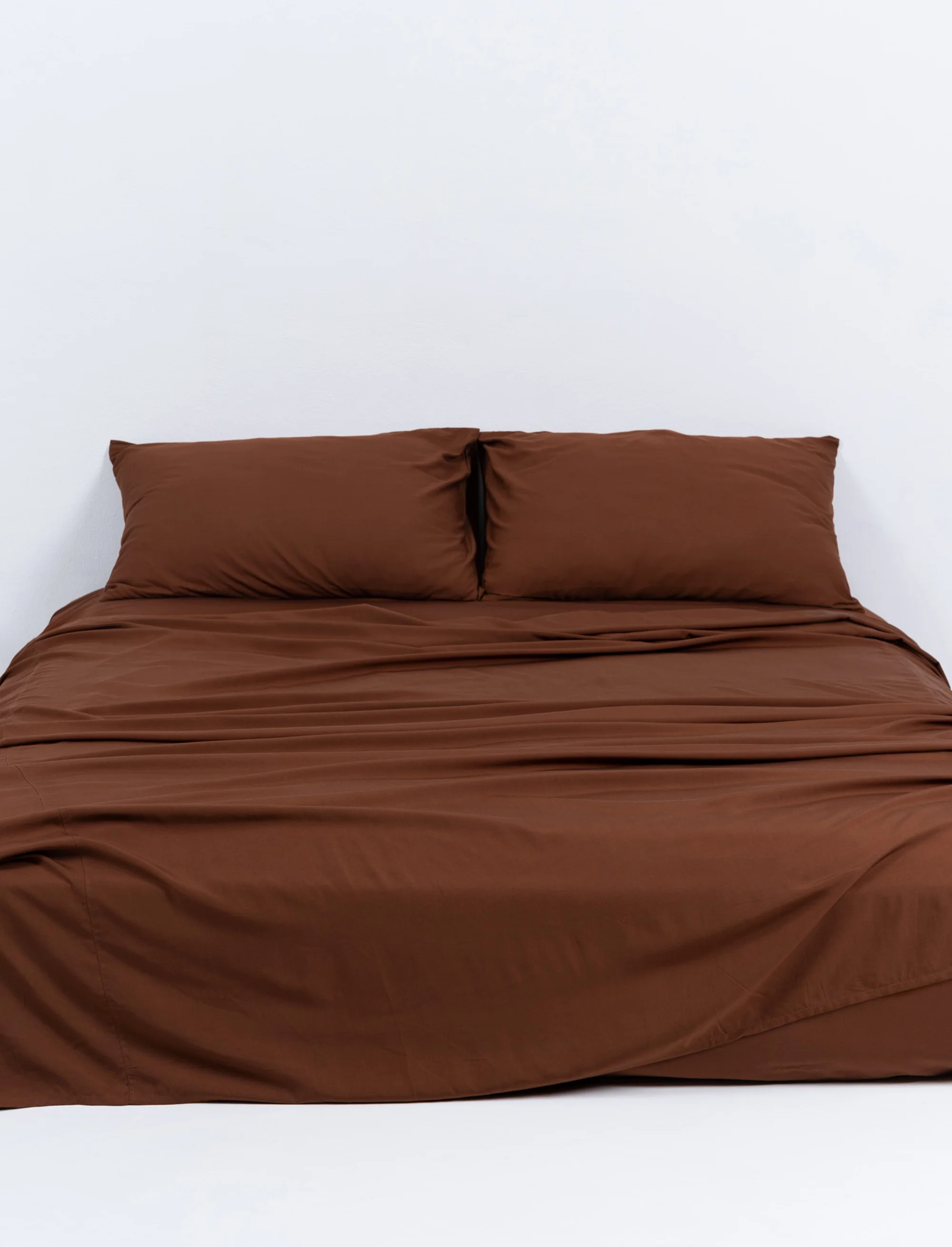 Choc Bamboo Fitted Sheet - Image 4