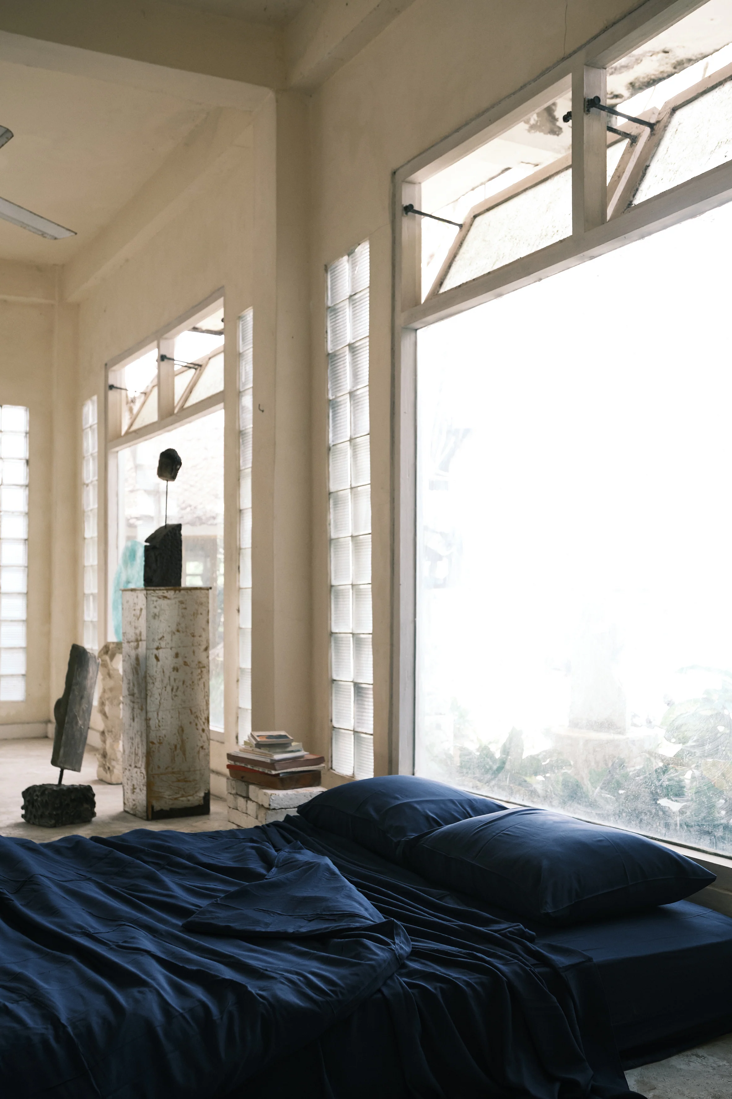 Midnight Bamboo Flat Sheet - Image 3