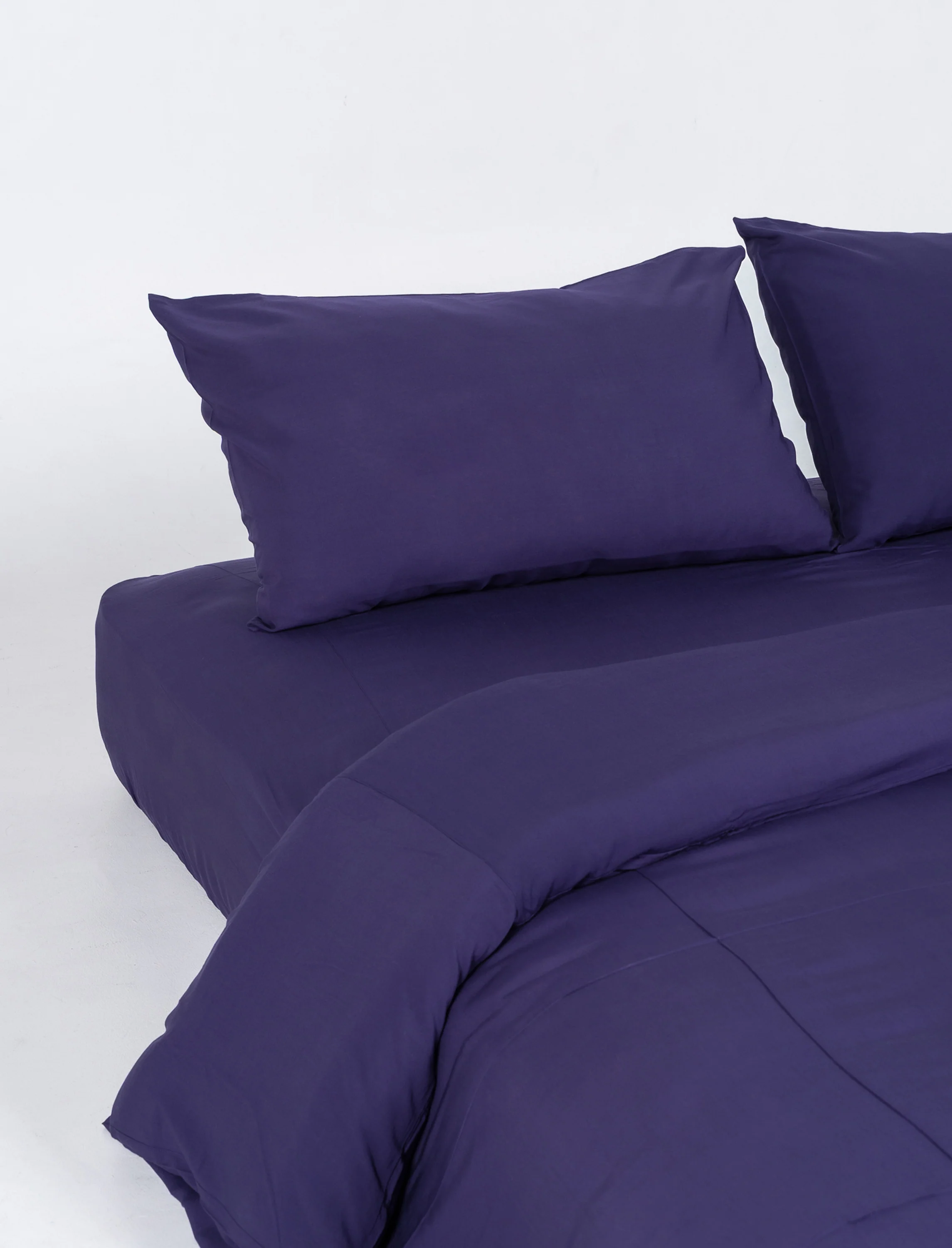 Plum Bamboo Fitted Sheet - Image 3