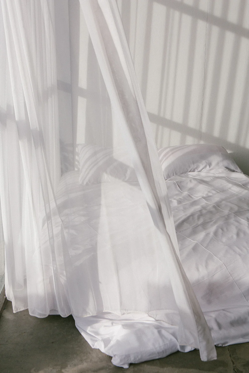 White Bamboo Quilt Cover Set - Image 6
